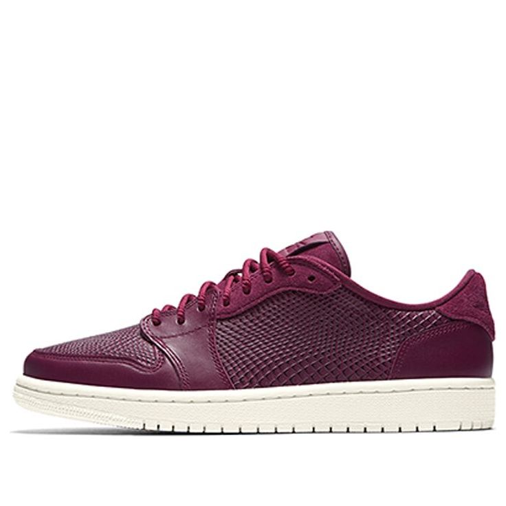 (WMNS) Air Jordan 1 Retro Low NS 'Bordeaux' AO1935-600 Iconic Trainers